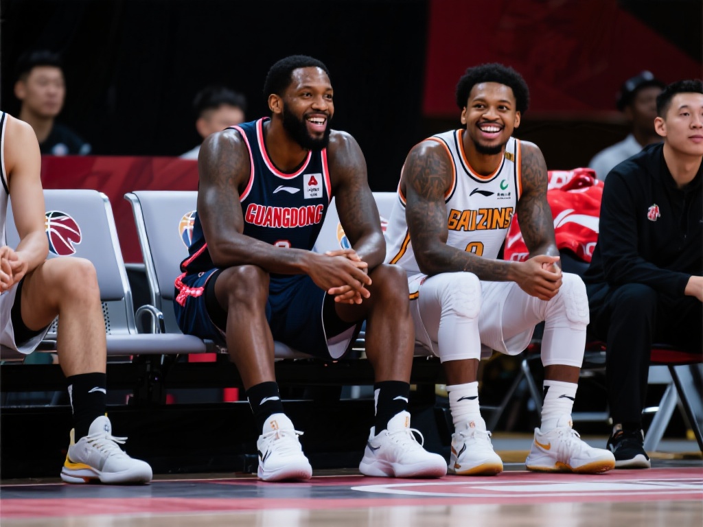 让外界尤其瞩目的是替补席上的莫兰德与贝兹